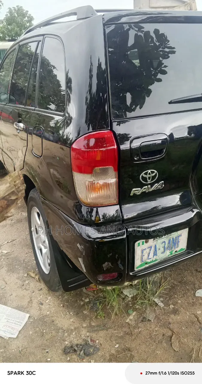 Toyota RAV4 2004 Black