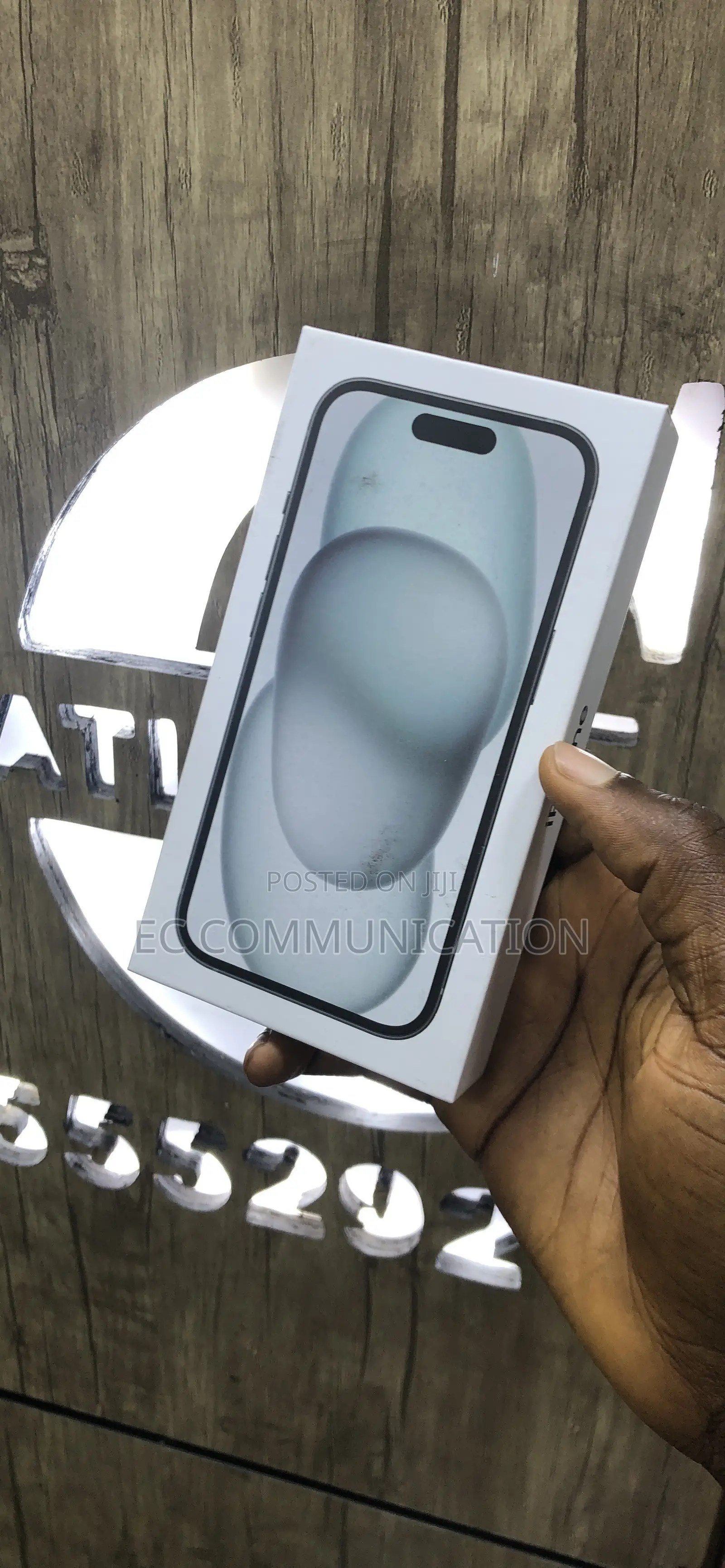 New Apple iPhone 15 256 GB Black