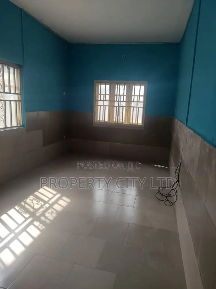 1bdrm Block of Flats in Lagoon View Estate, Ibeshe / Ikorodu for rent