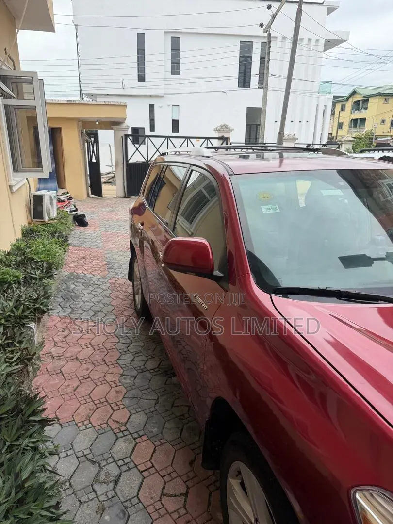Toyota Highlander 2010 Red