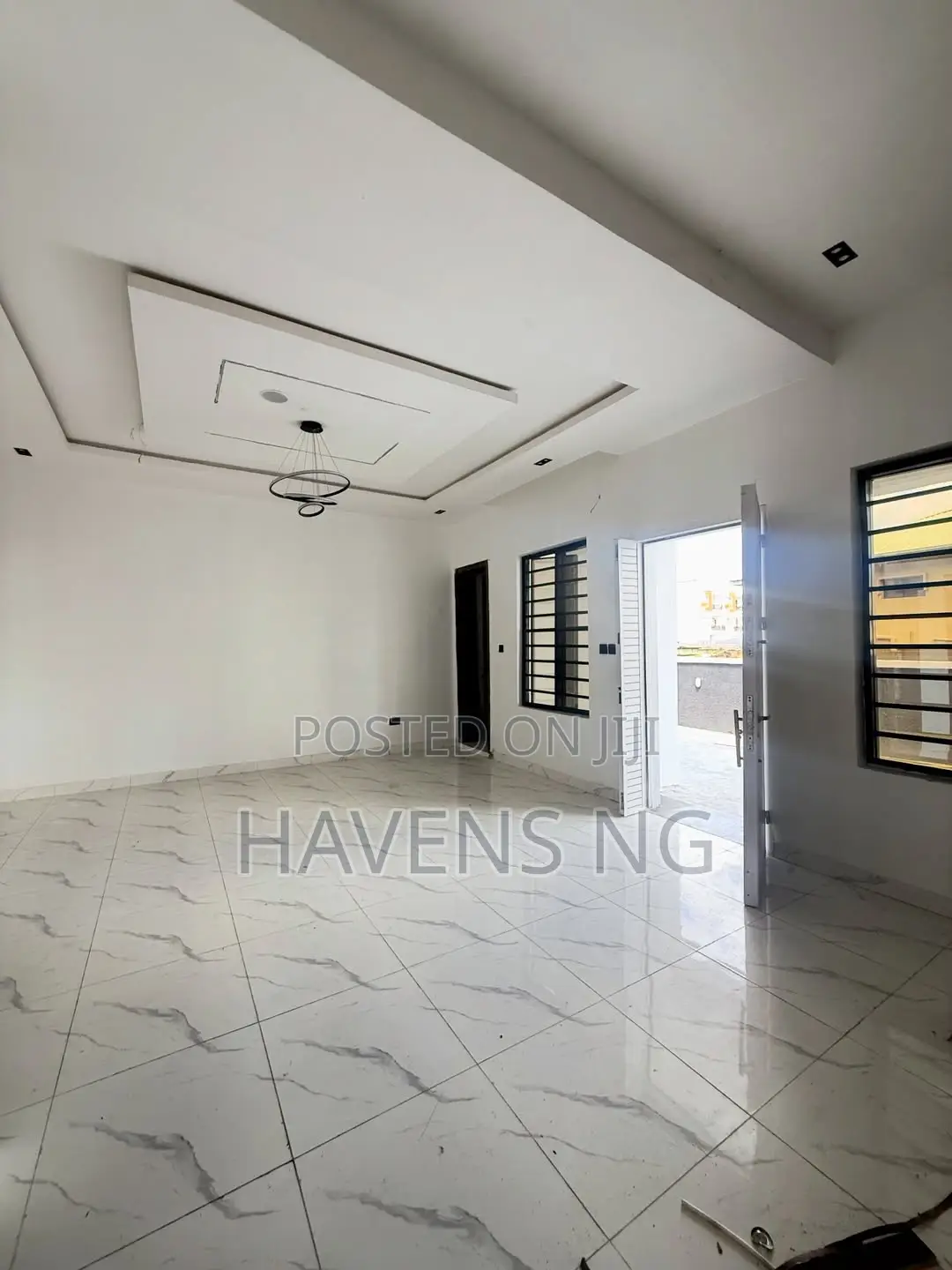 4bdrm Duplex in Lekki Phase 2 for sale