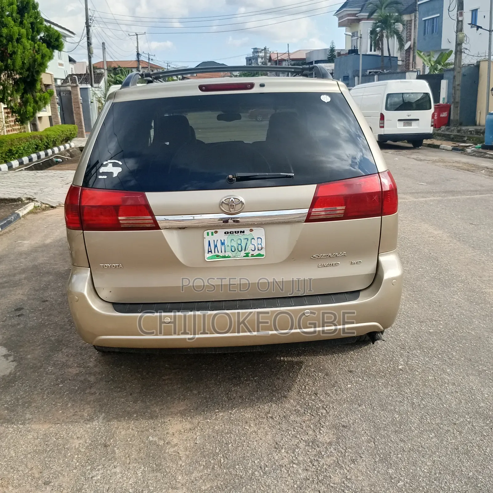 Toyota Sienna 2006 Gold