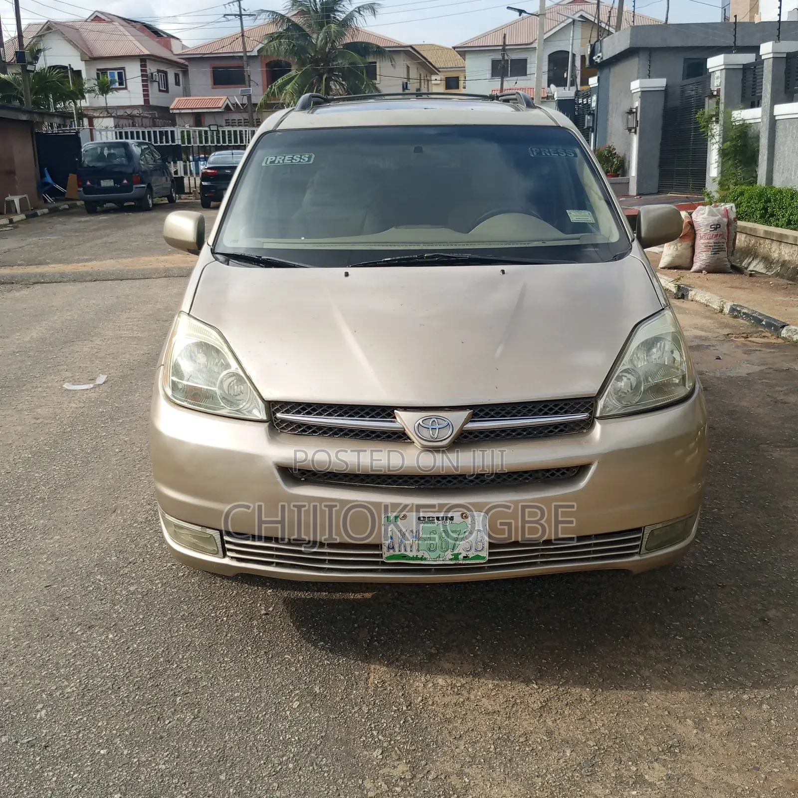 Toyota Sienna 2006 Gold