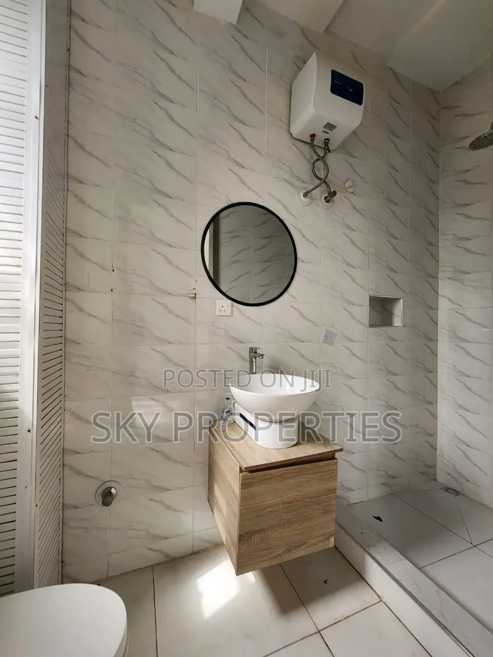 3bdrm Apartment in Furo Ezimora, Lekki Phase 1 for rent