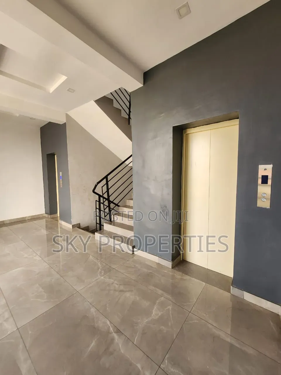 3bdrm Apartment in Furo Ezimora, Lekki Phase 1 for rent