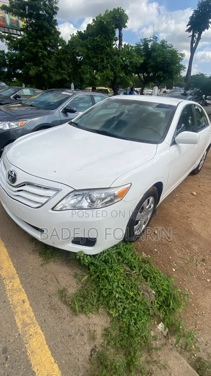 Toyota Camry 2010 White