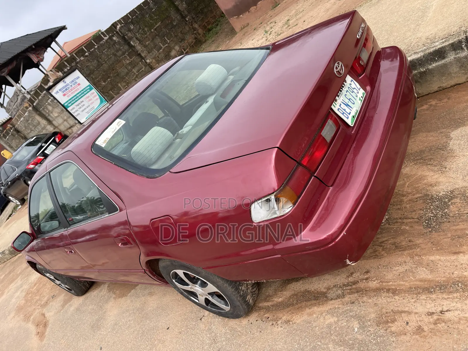 Toyota Camry LE 4dr Sedan (2.2L 4cyl 4A) 2001 Red