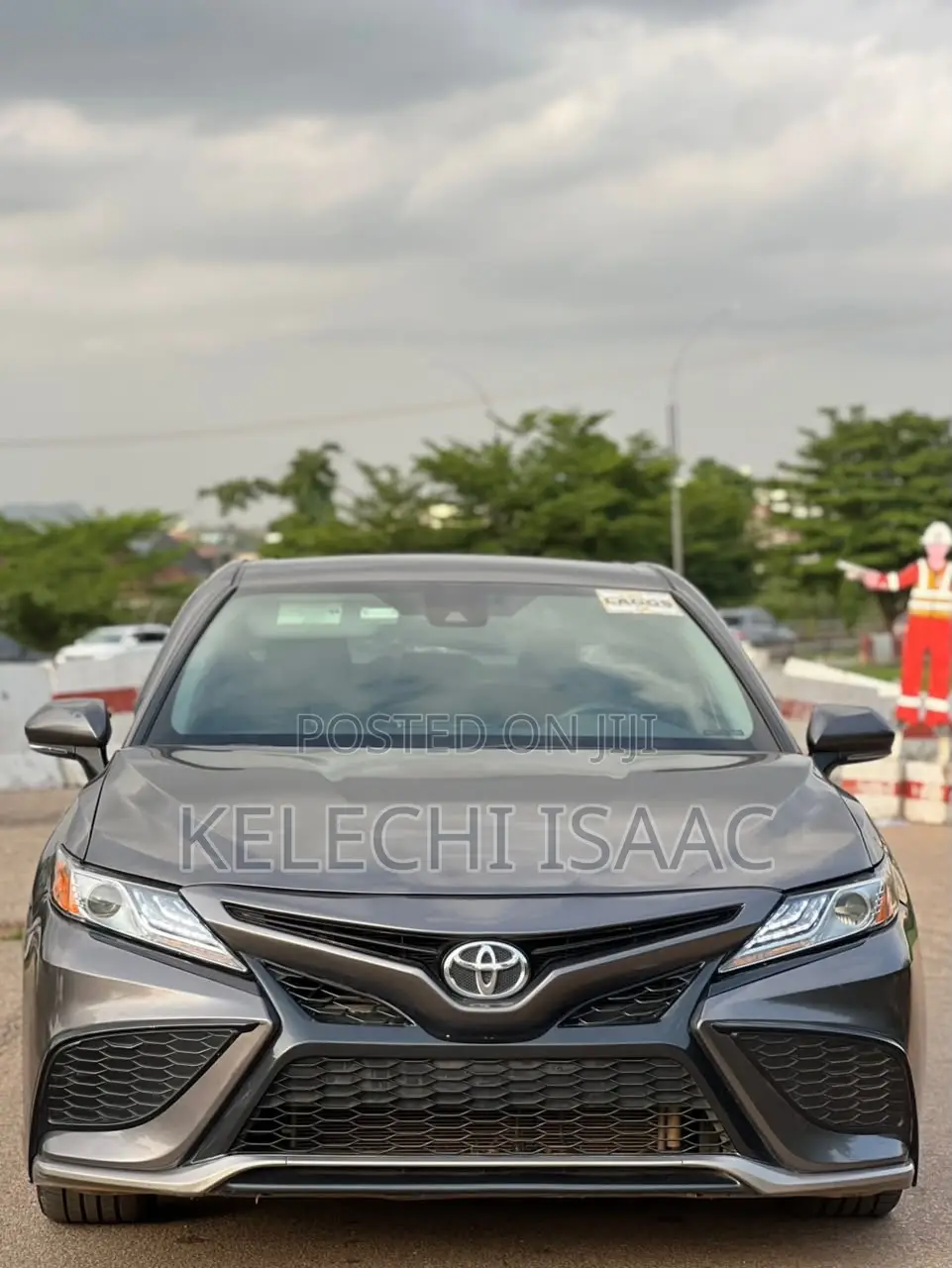 Toyota Camry SE 2022 Gray