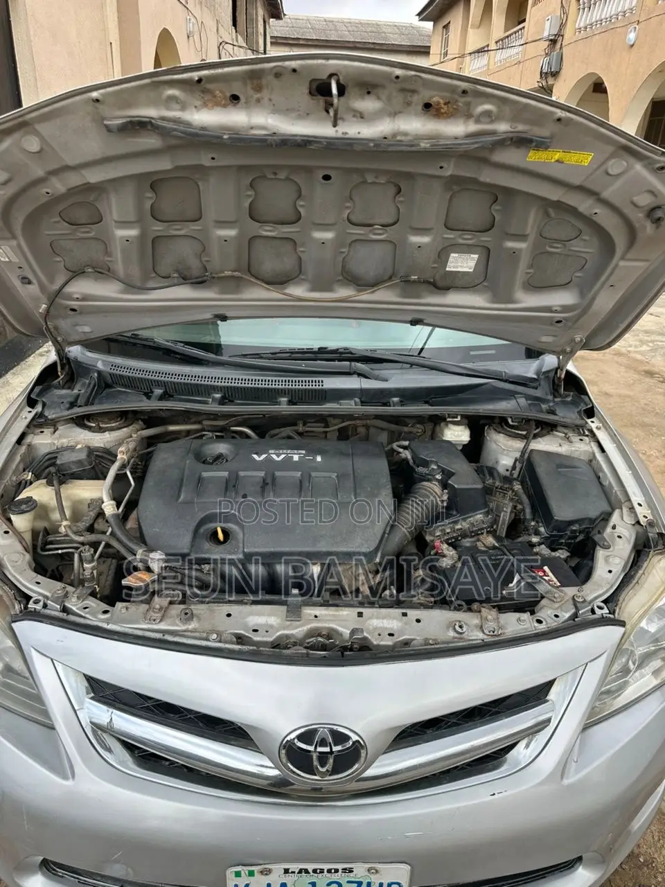 Toyota Corolla LE 4dr Sedan (1.8L 4cyl 4A) 2010 Silver
