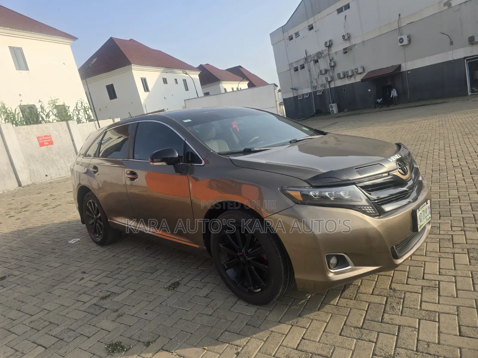 Toyota Venza 2010 Gold