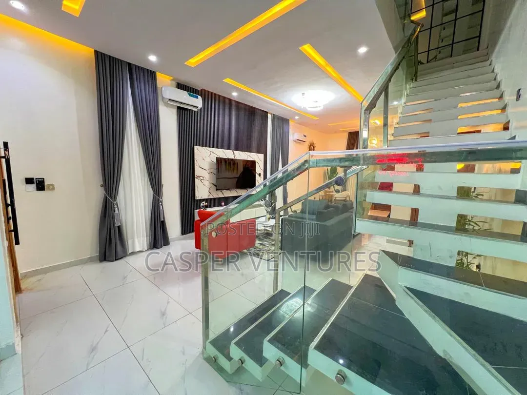 Furnished 4bdrm Duplex in Lekki Phase 2 for rent