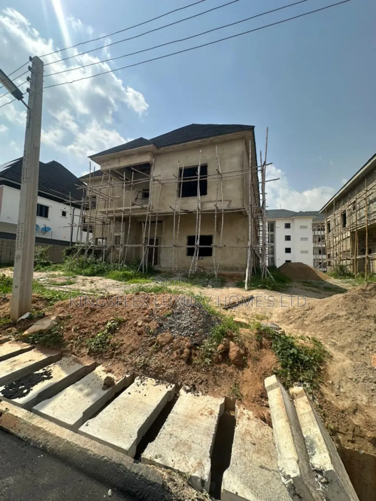 5bdrm Duplex in Admiralty Estate for sale