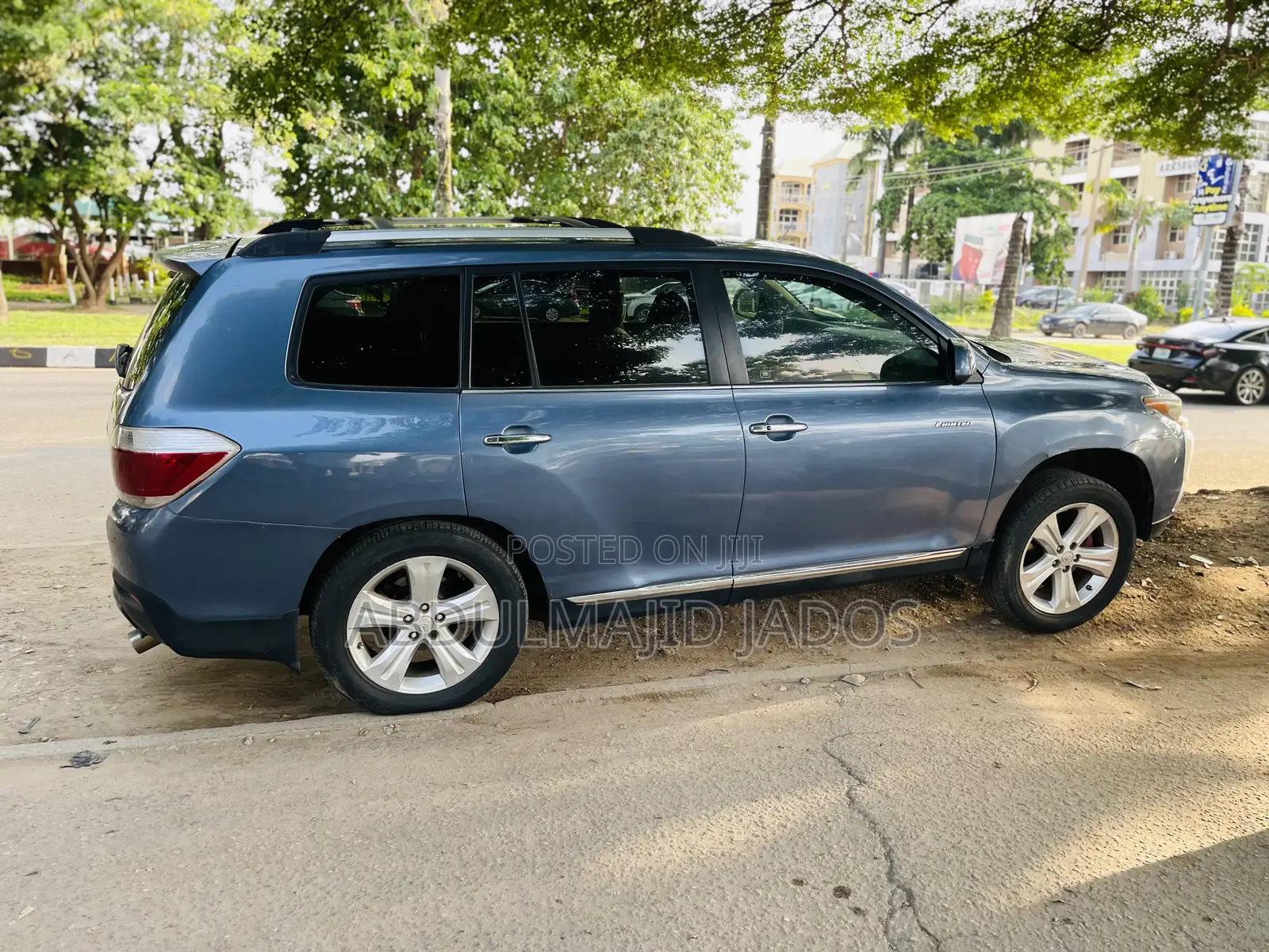 Toyota Highlander 2011 Blue