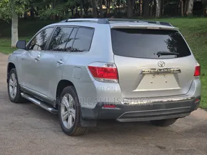 Toyota Highlander 2012 Silver