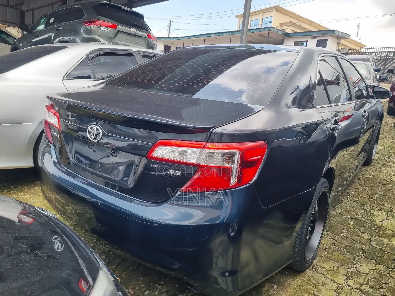 Toyota Camry 2014 Blue
