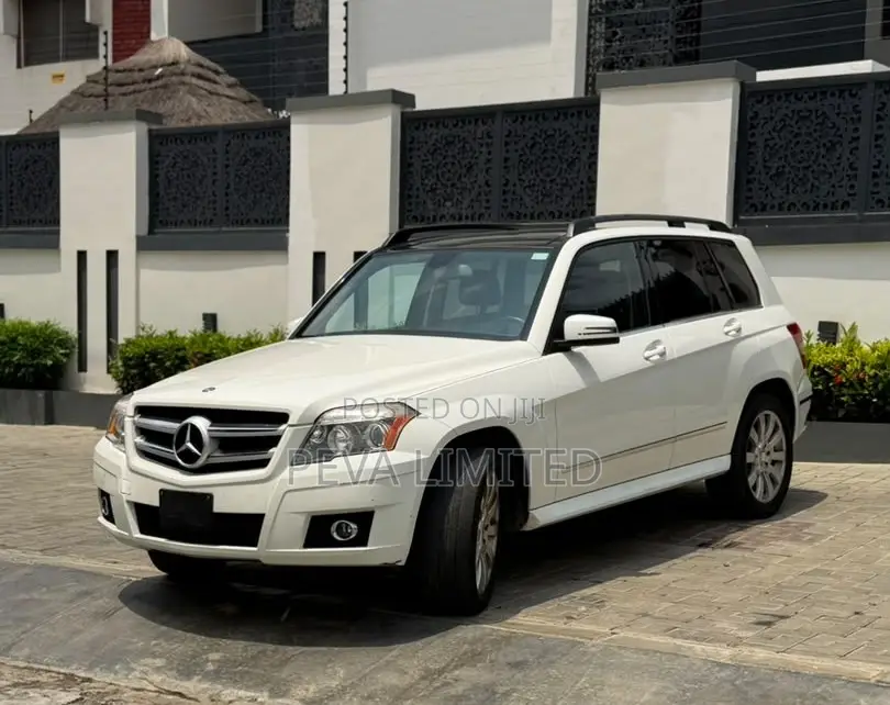 Mercedes-Benz GLK-Class 350 2011 White