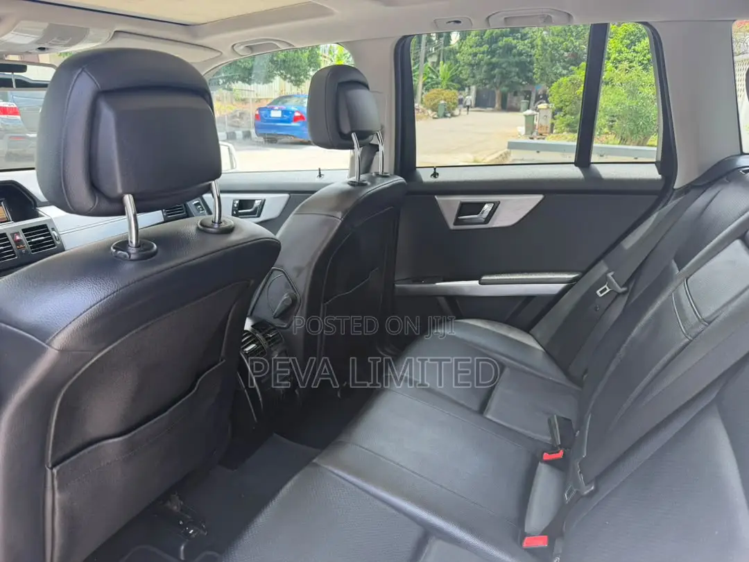Mercedes-Benz GLK-Class 350 2011 White
