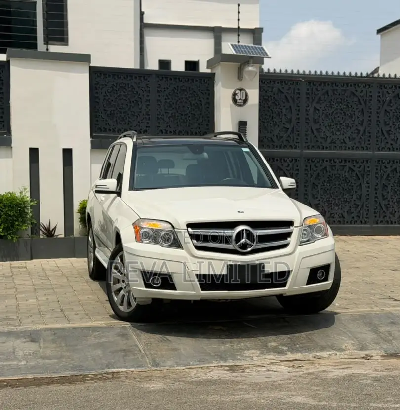 Mercedes-Benz GLK-Class 350 2011 White