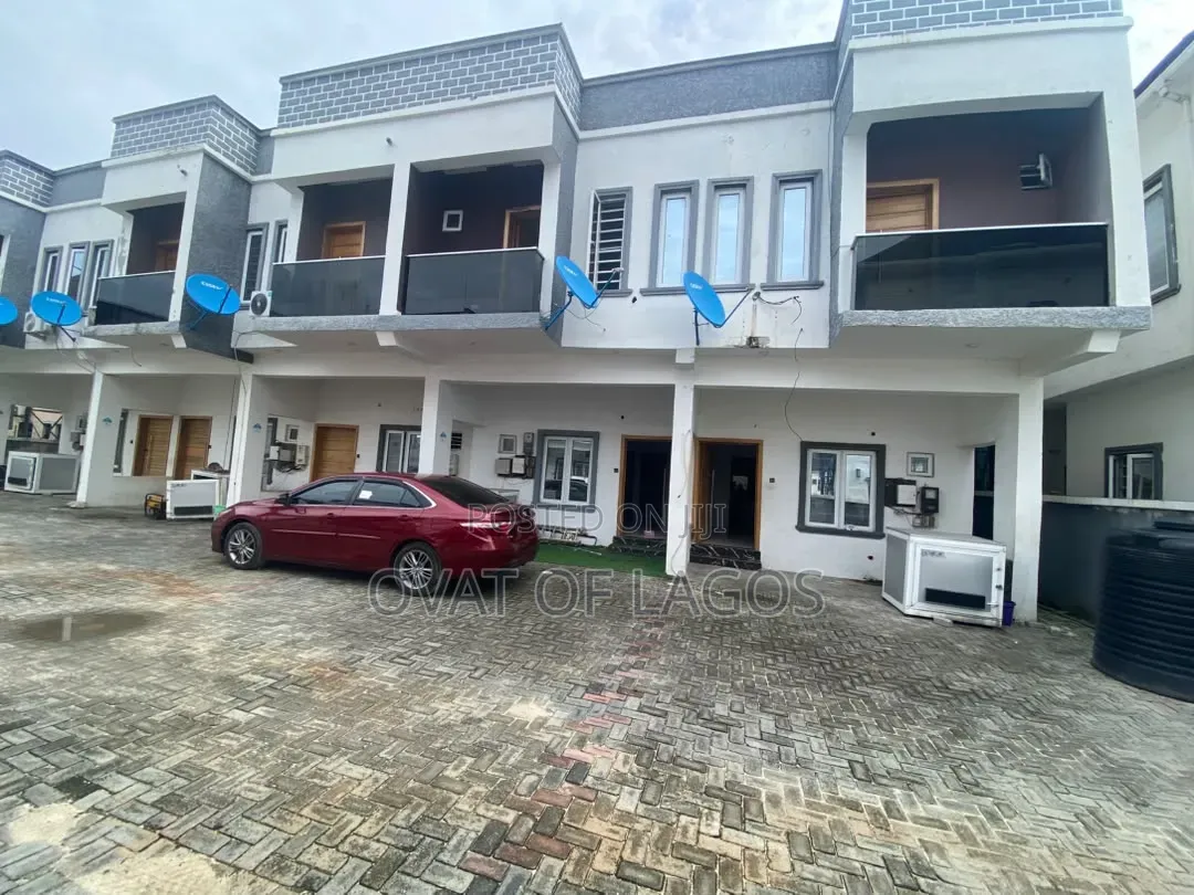 3bdrm Duplex in Ikota for rent