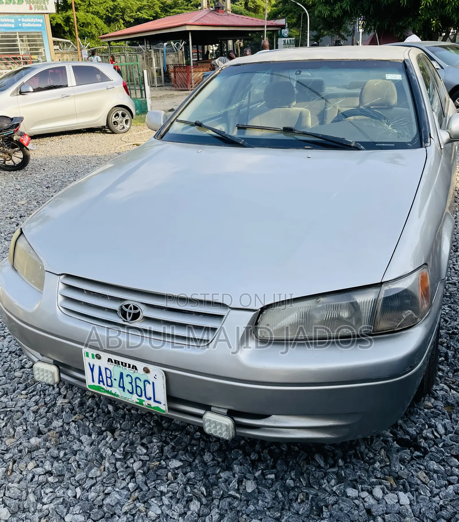 Toyota Camry 1998 Gold
