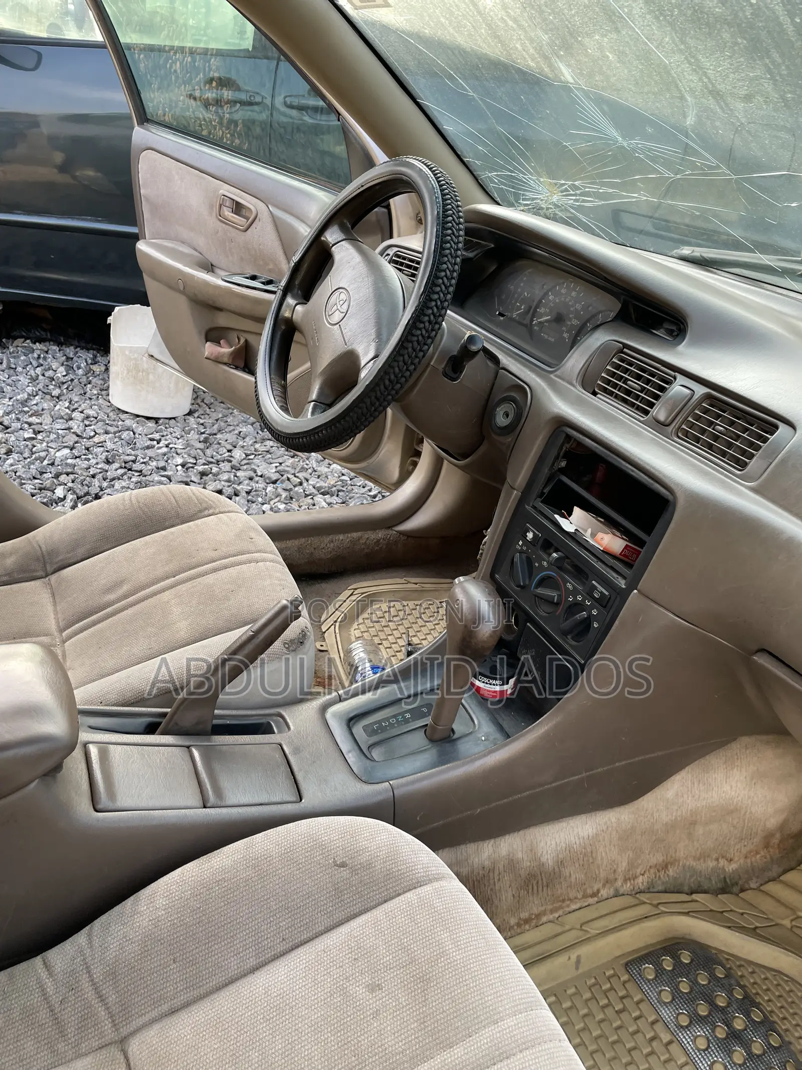 Toyota Camry 1998 Gold