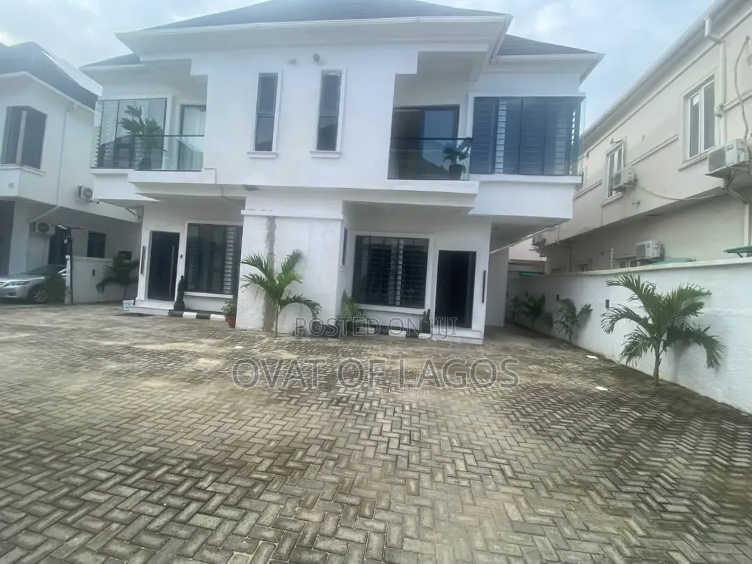 4bdrm Duplex in Chevron for rent