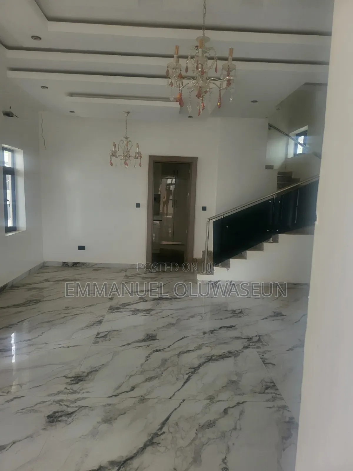 5bdrm Duplex in Guzape District for sale