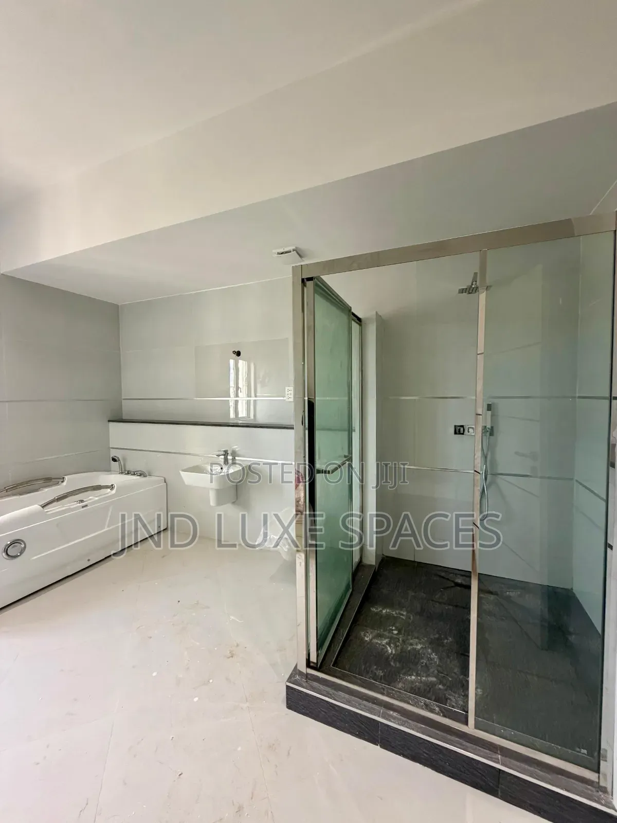 4bdrm Penthouse in Old Ikoyi for rent