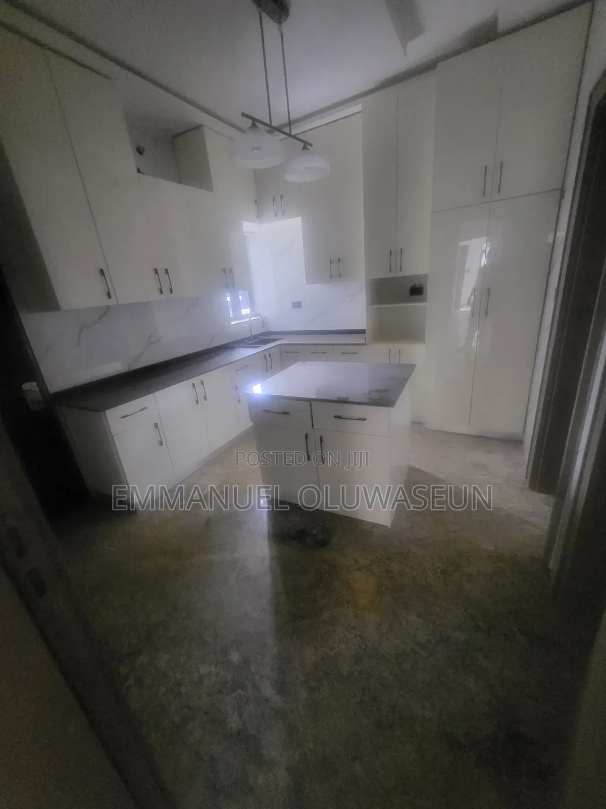 5bdrm Duplex in Guzape District for sale