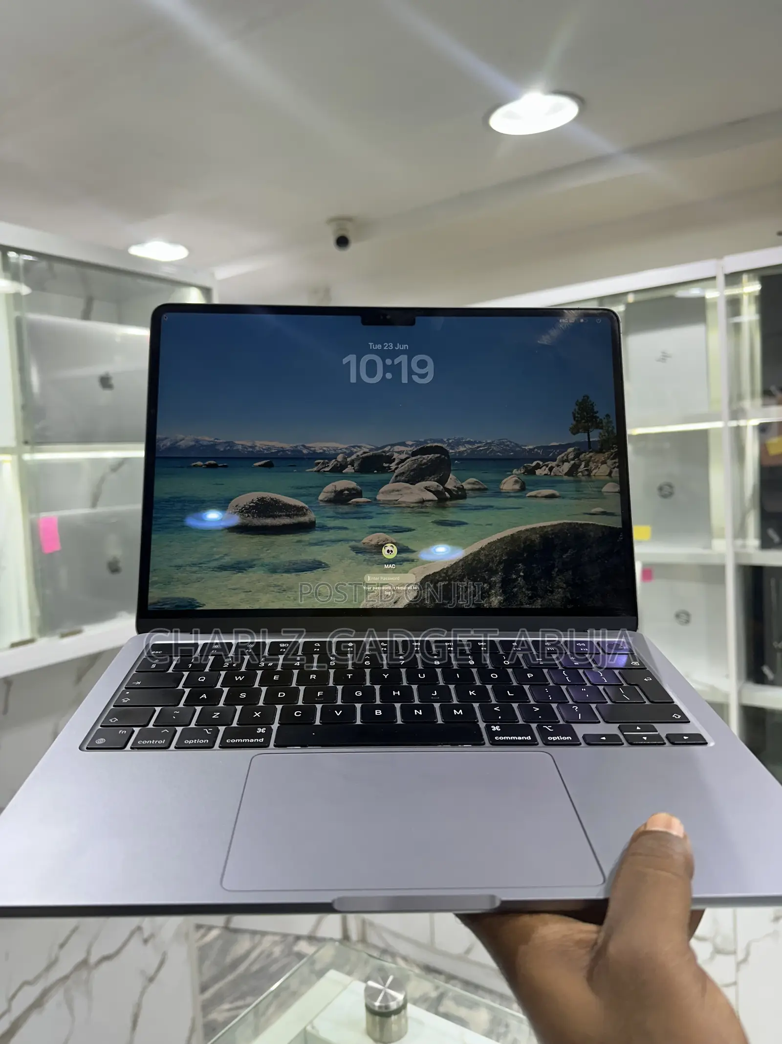 Laptop Apple MacBook Air 2022 M2 16GB Apple M2 SSD 512GB