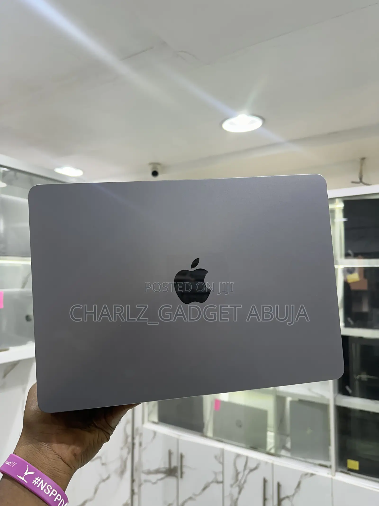 Laptop Apple MacBook Air 2022 M2 16GB Apple M2 SSD 512GB