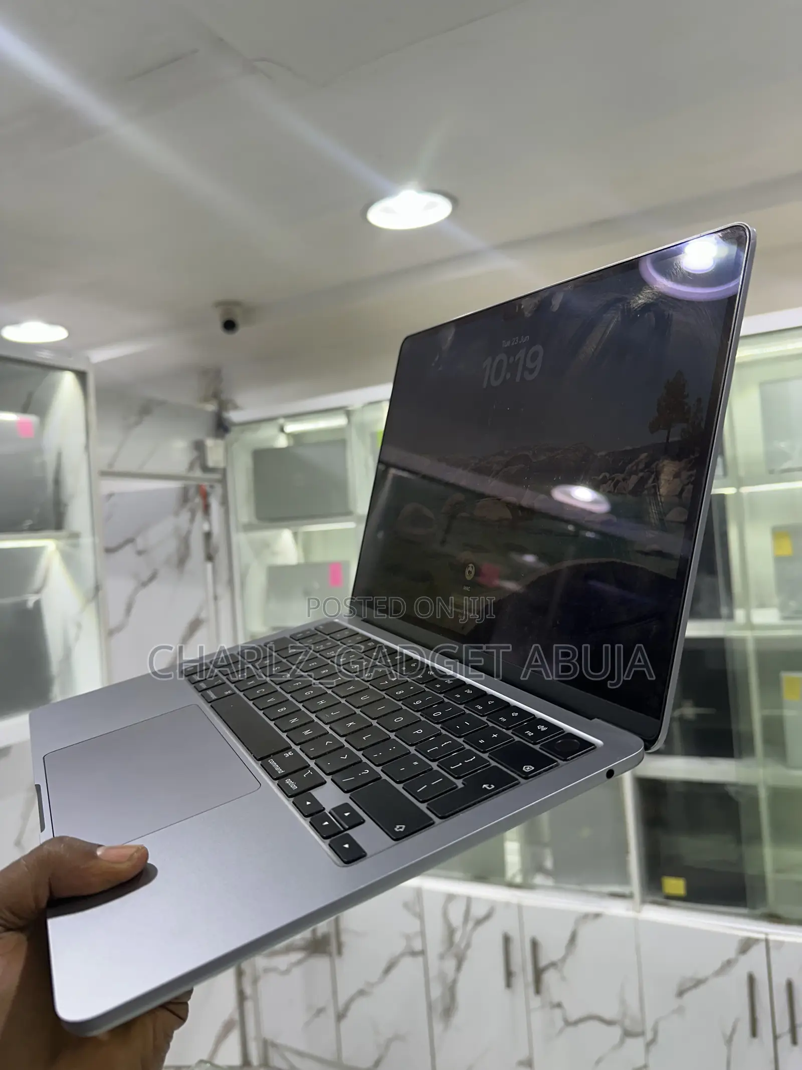 Laptop Apple MacBook Air 2022 M2 16GB Apple M2 SSD 512GB