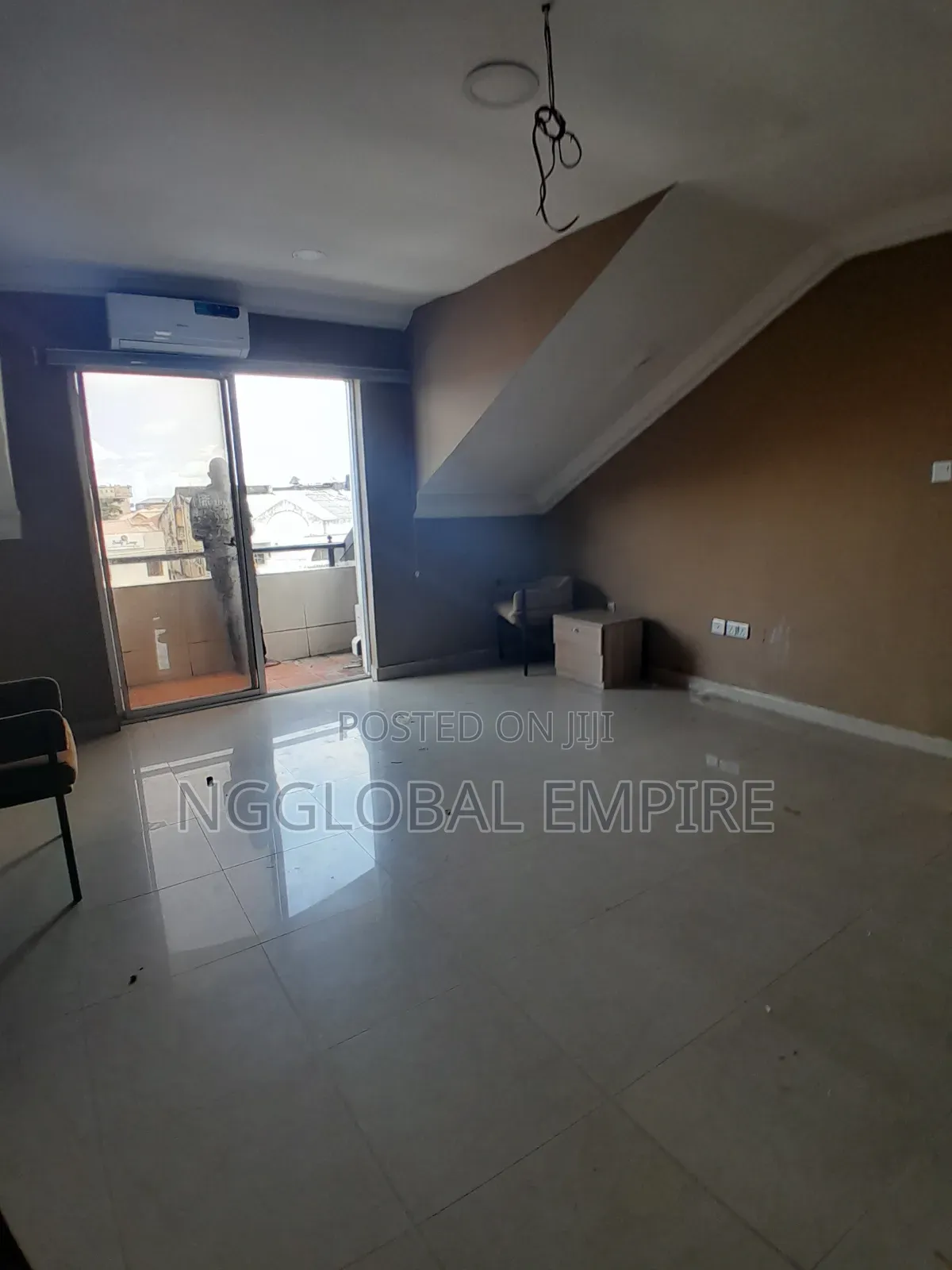 4bdrm Duplex in Lekki Phase 1 for rent