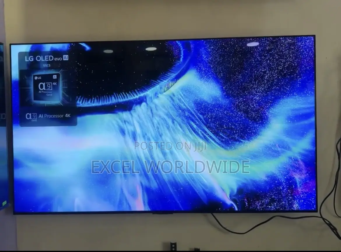 2025 Lg Oled 55” C5 With Seamless Streaming, Competitive Gaming