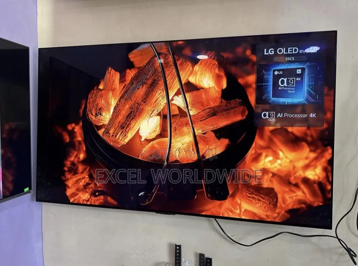 2025 Lg Oled 55” C5 With Seamless Streaming, Competitive Gaming