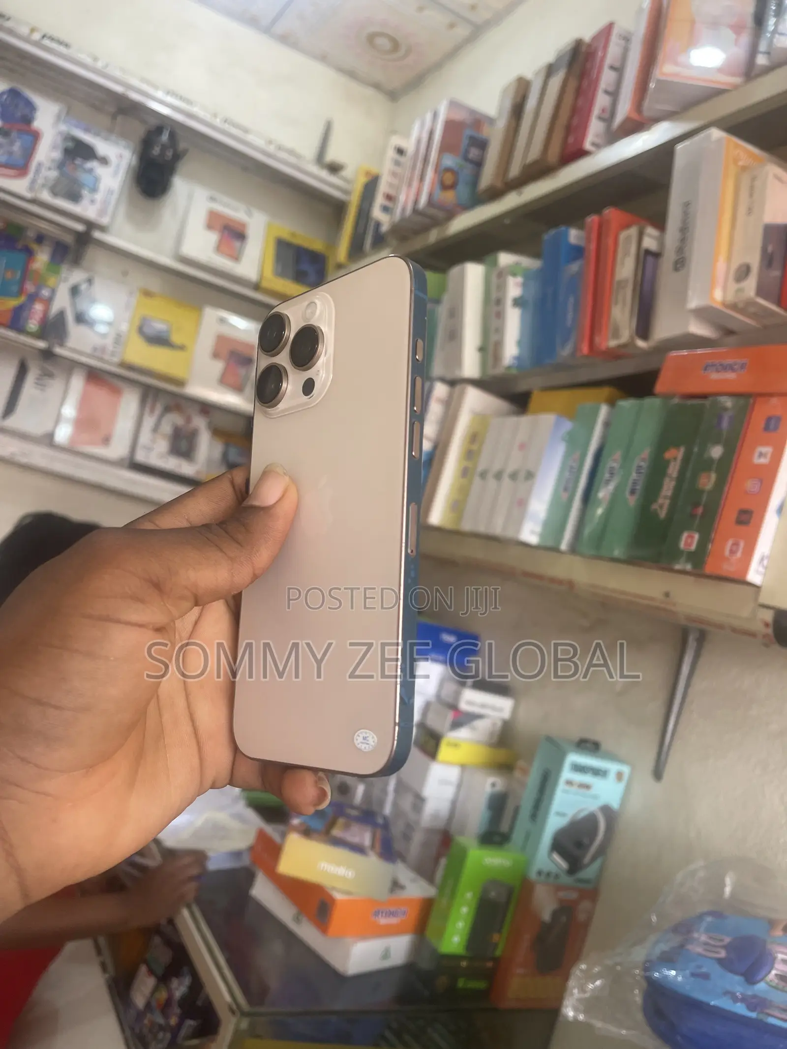 Apple iPhone 16 Pro Max 512 GB Gold