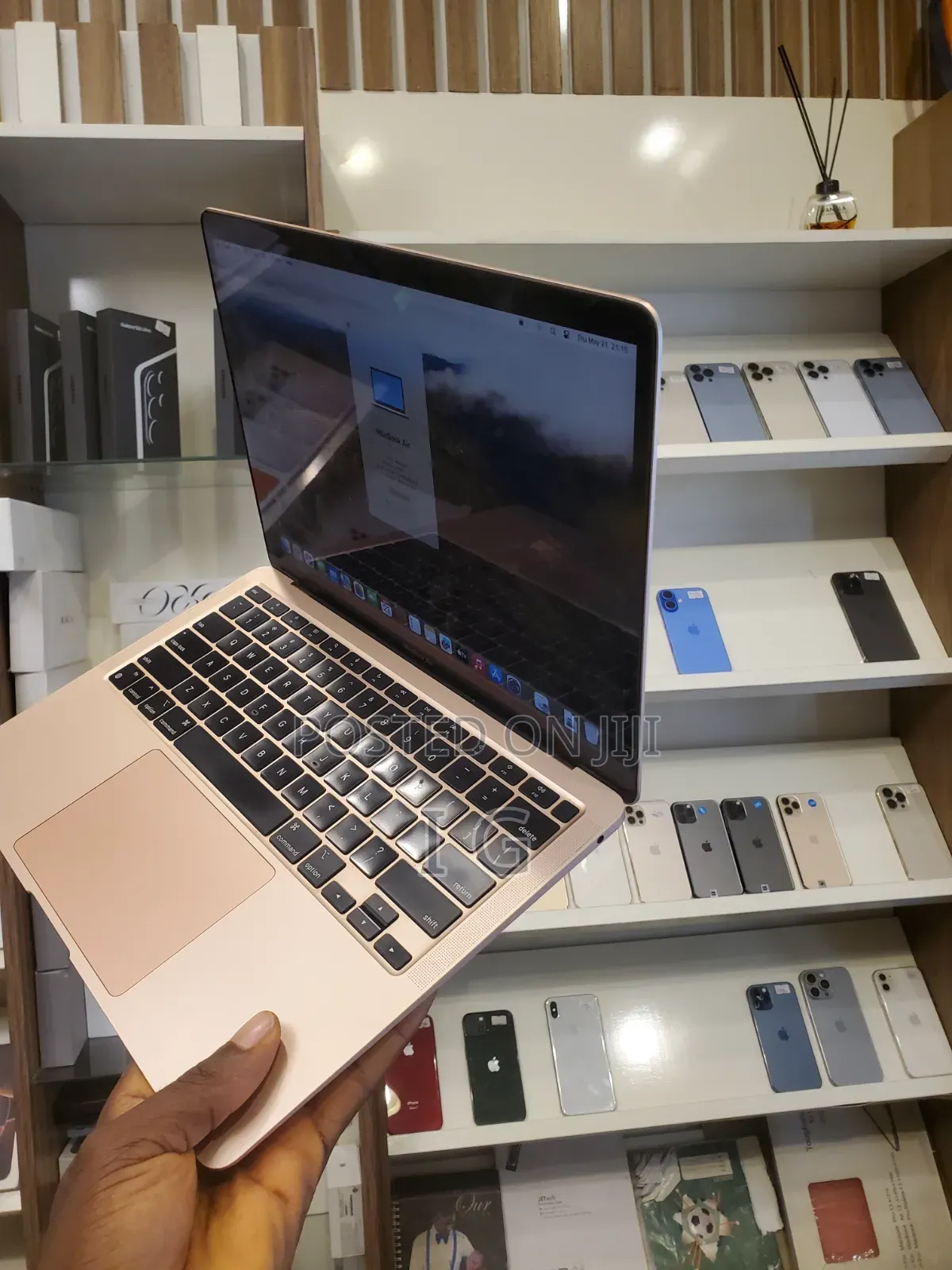 Laptop Apple MacBook Air 2020 M1 8GB Intel Core i5 SSD 256GB