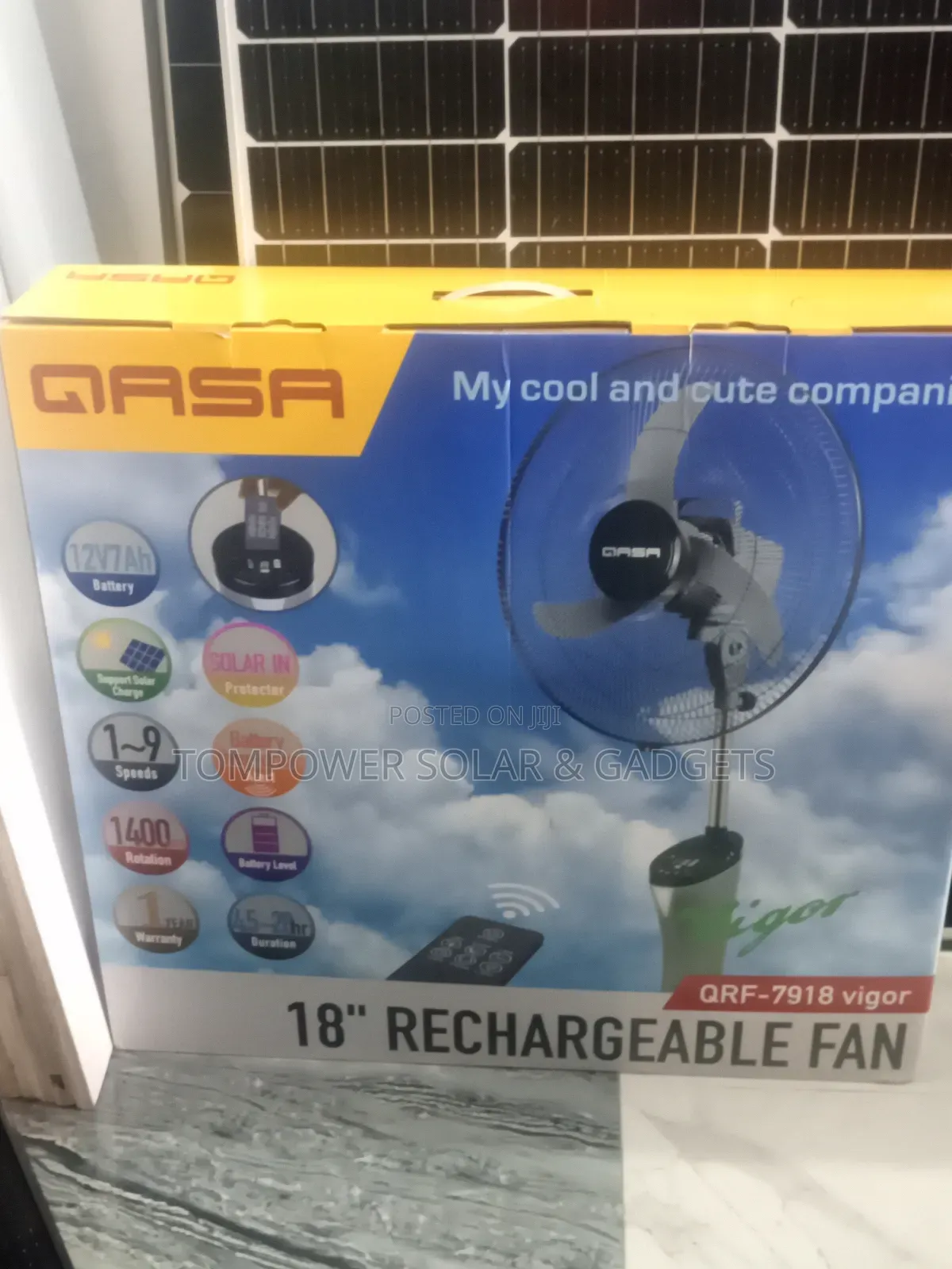 Qasa 18" Vigor Rechargeable Fan