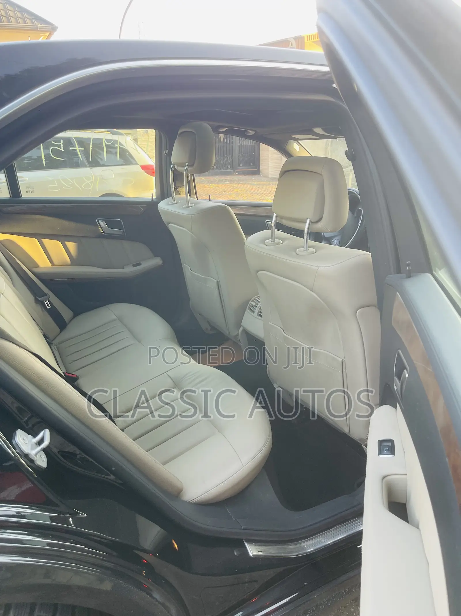 Mercedes-Benz E350 2012 Black