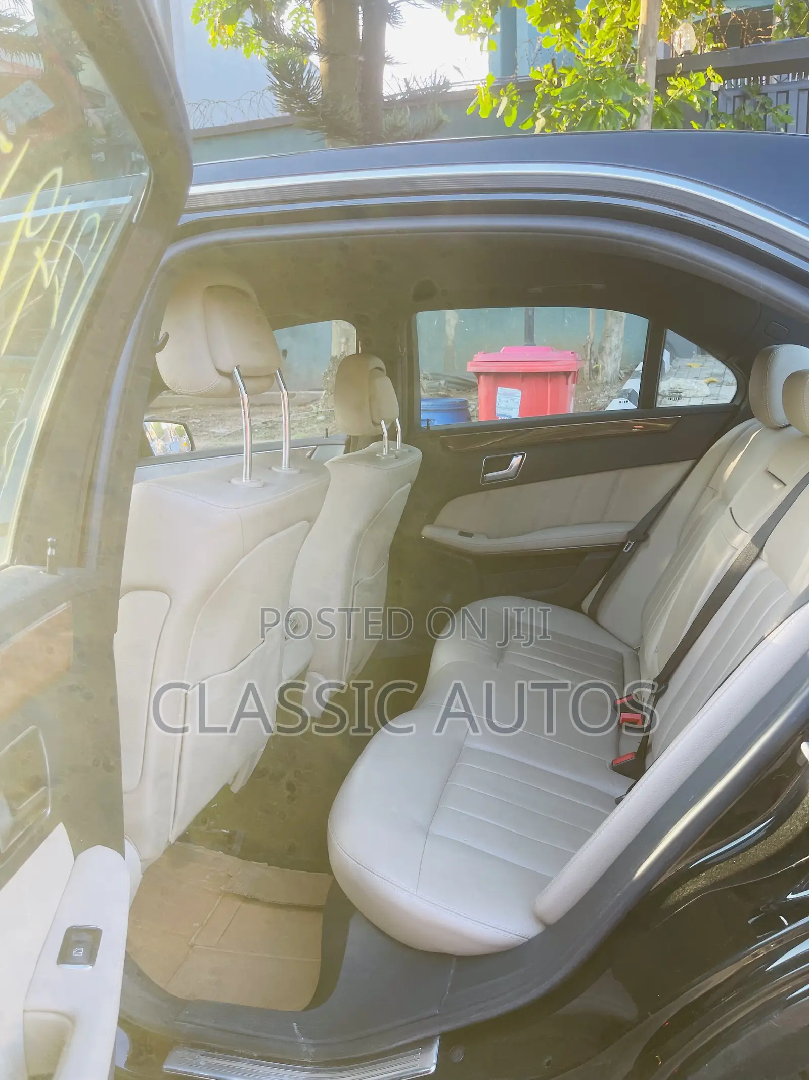 Mercedes-Benz E350 2012 Black