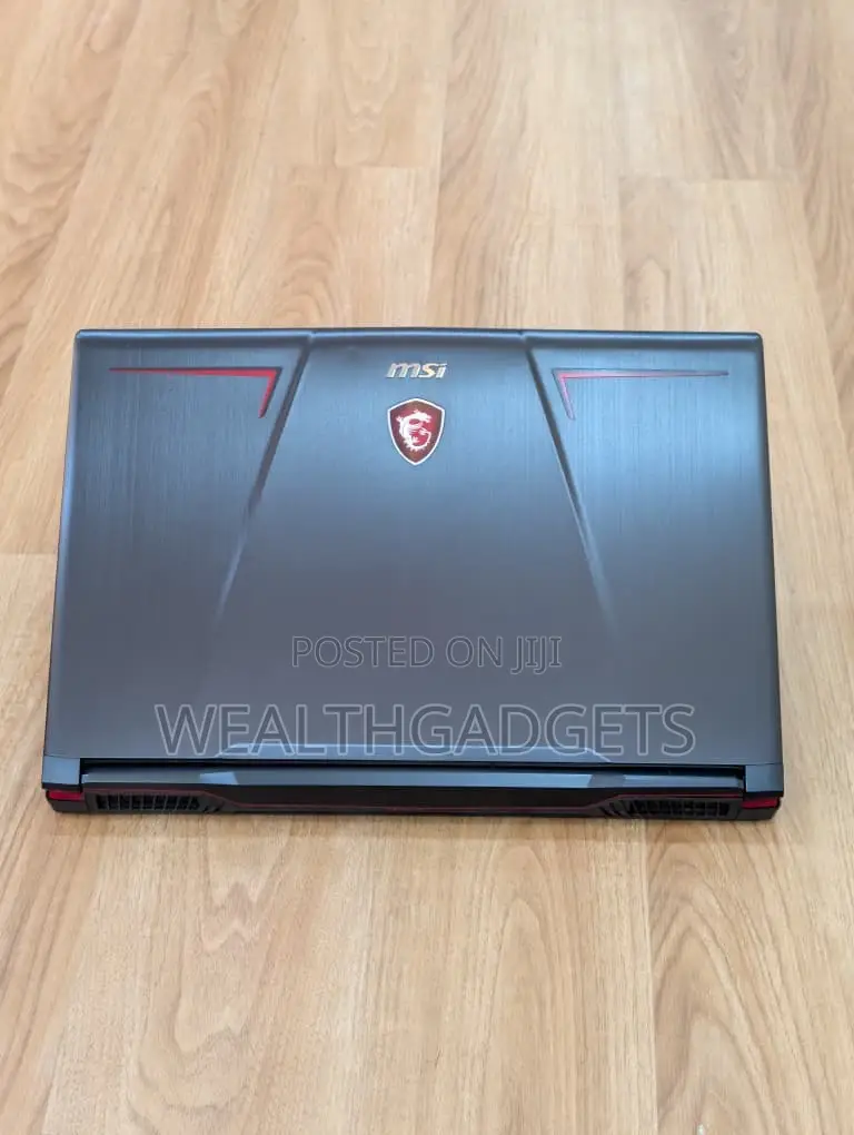 Laptop MSI GP73 Leopard 8RE 32GB Intel Core i7 SSHD+SSD 256GB