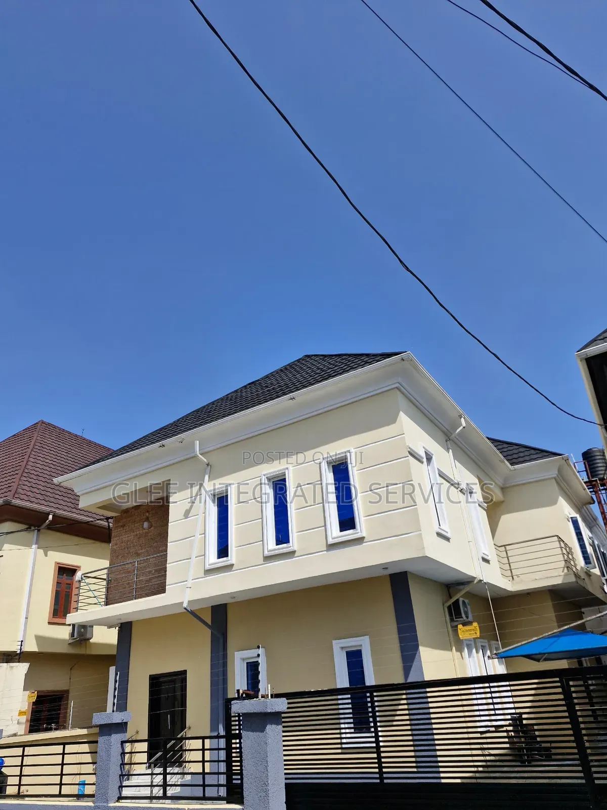 4bdrm Duplex in Ikota Vill Estate for sale