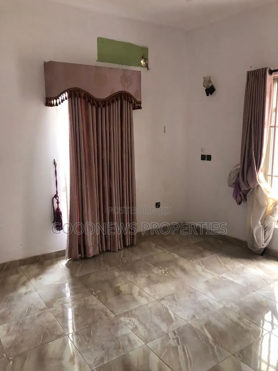 4bdrm Duplex in Lekki County, Ikota for rent