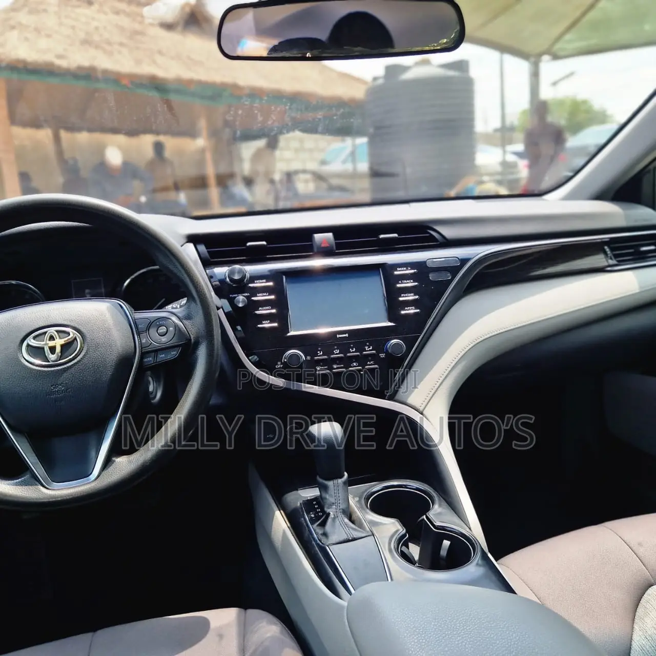 Toyota Camry LE FWD 2020 Silver