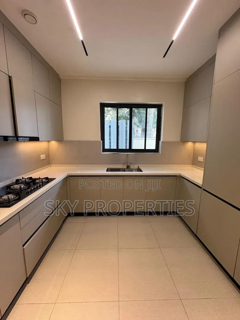 5bdrm Duplex in Parkview, Old Ikoyi for rent