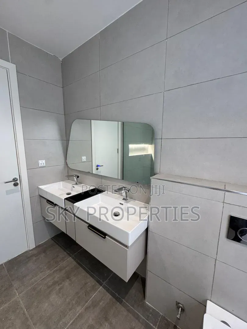 5bdrm Duplex in Parkview, Old Ikoyi for rent