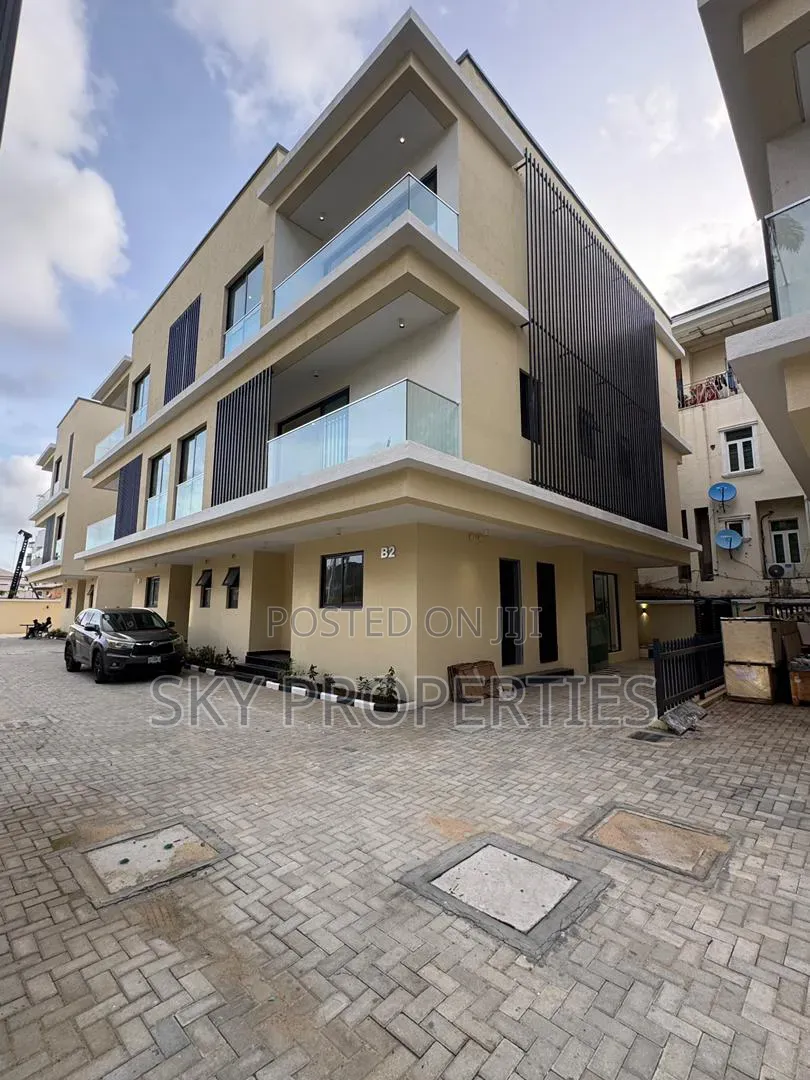 5bdrm Duplex in Parkview, Old Ikoyi for rent