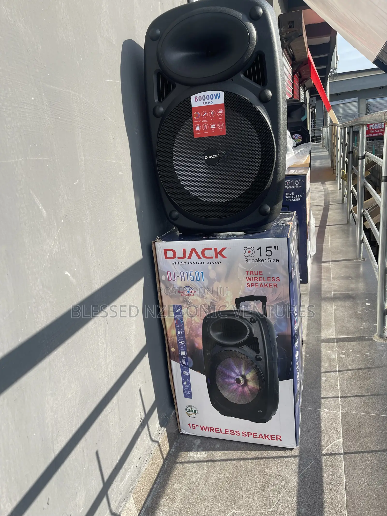 Party Speaker