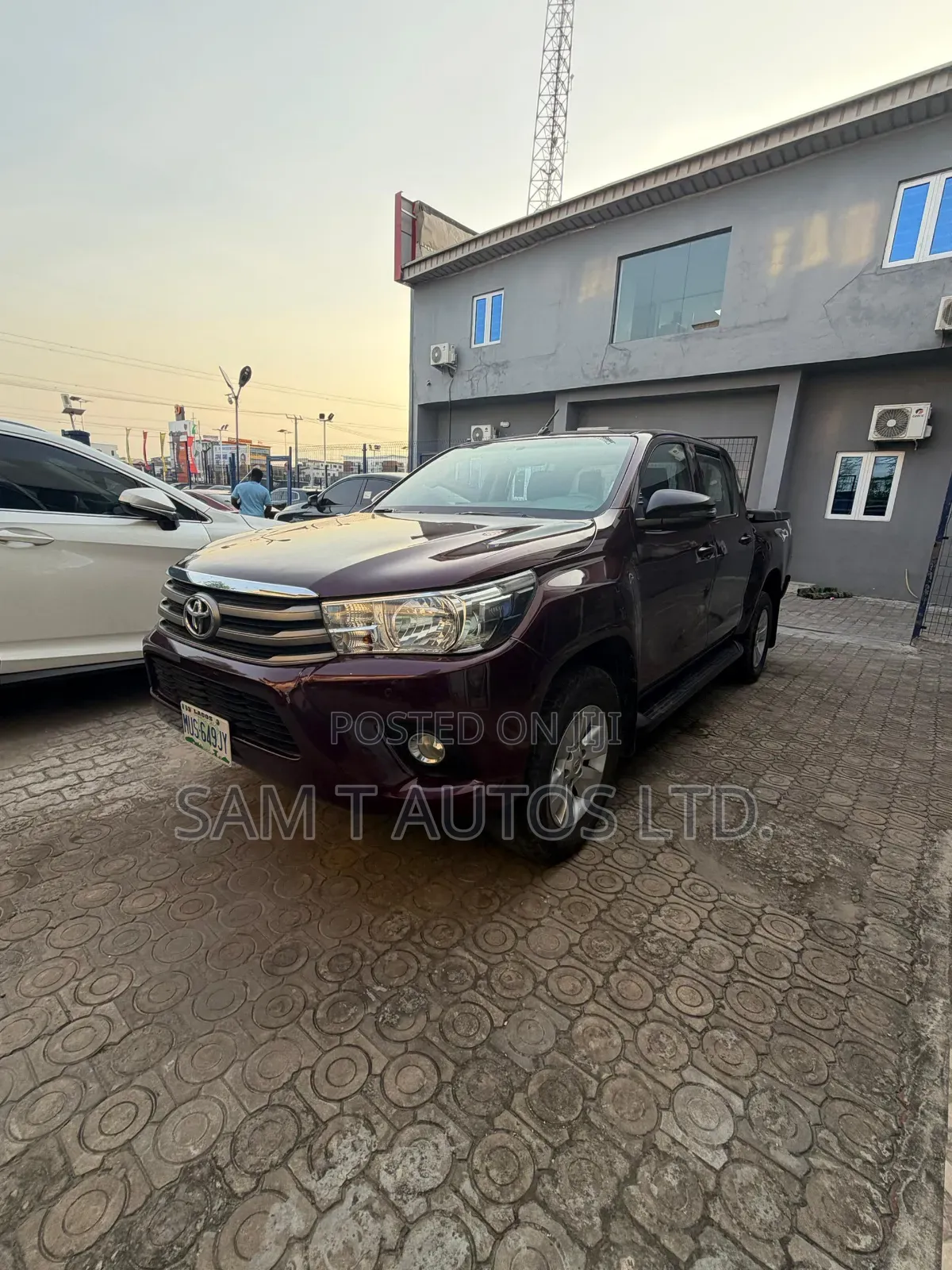 Toyota Hilux 2018 Red