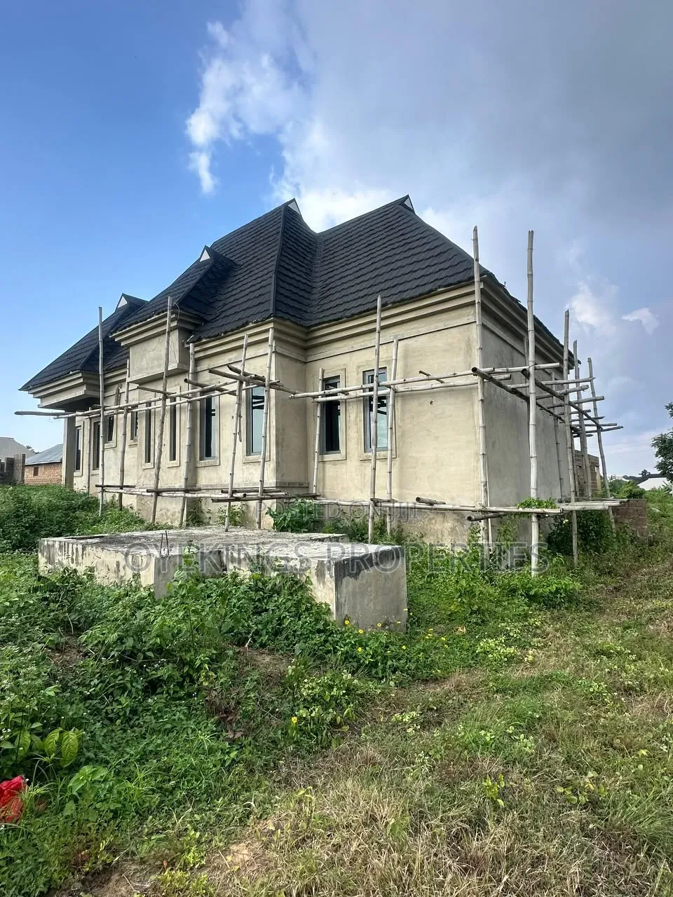 3bdrm Bungalow in Mogana, Oluyole for sale